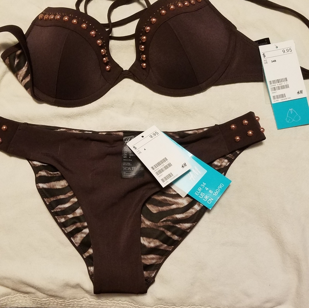 BNWT bathing suit by H&M. 34B/Small